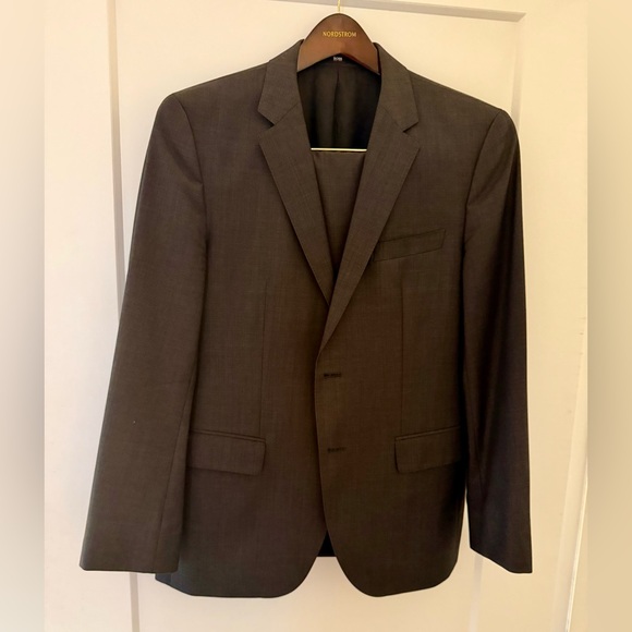 Hugo Boss Charcoal Men's Suit